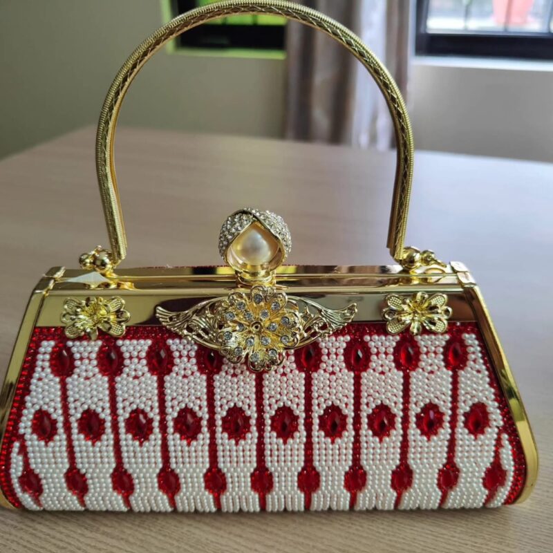Handbag of Pearl & Bead Elegance