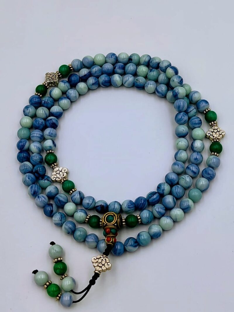 Designed blue and white agate stone mala