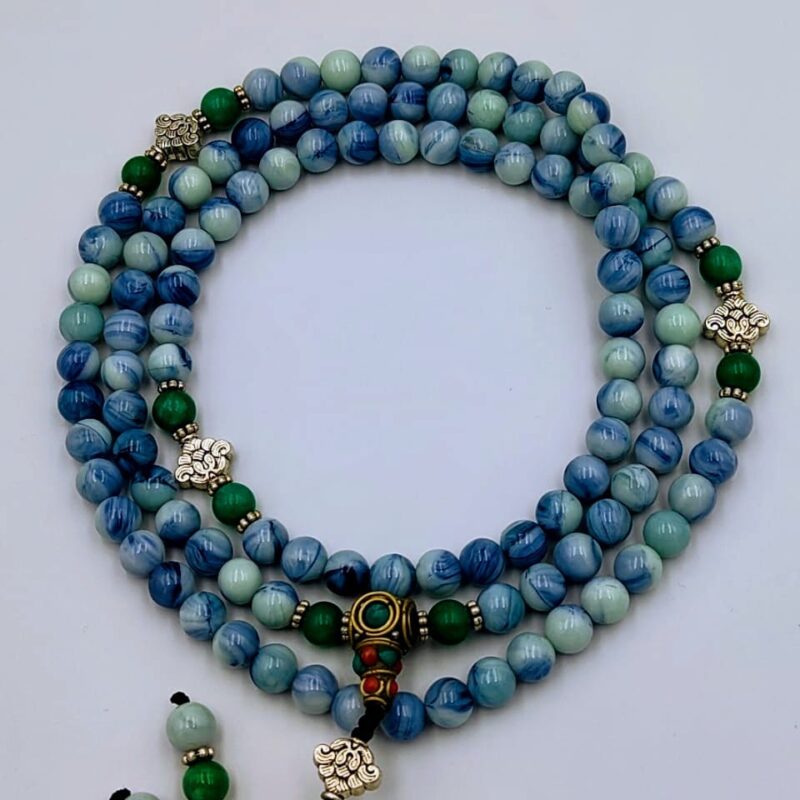 Designed blue and white agate stone mala