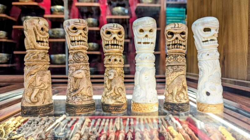 [ 5 pieces]  skull stamp carved in yak bone