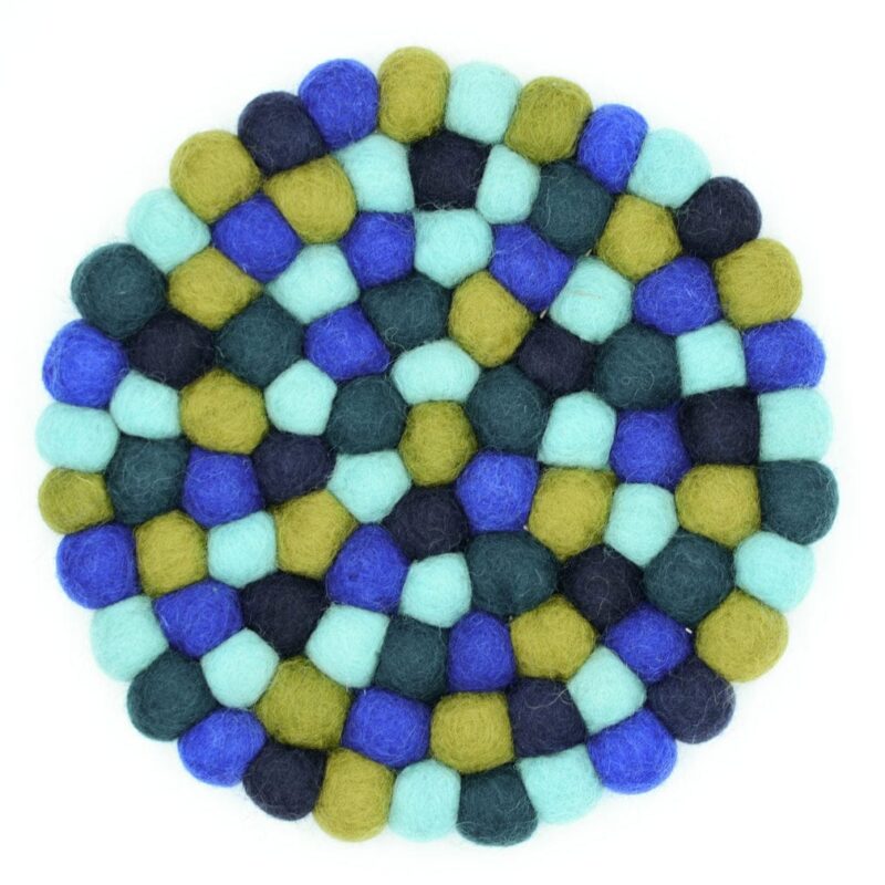 Handmade pot mat made for hot dishes, pots, or mugs